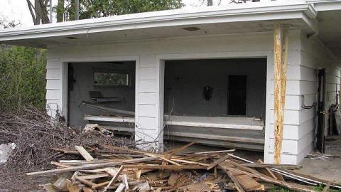 Peeling and Trashed - 2016 17.jpg