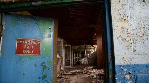 Basement remains (2016) - Consumers-Glass19.jpg