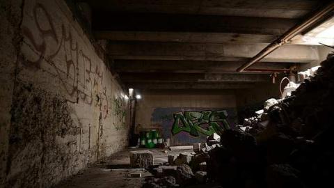 Basement remains (2016) - Consumers-Glass6.jpg