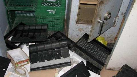 50.2 - Stop-50-Truck-Stop45.jpg