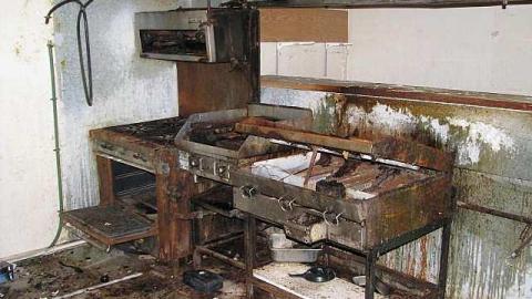 50.2 - Stop-50-Truck-Stop51.jpg