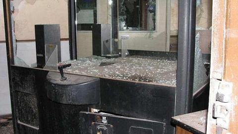 50.2 - Stop-50-Truck-Stop70.jpg