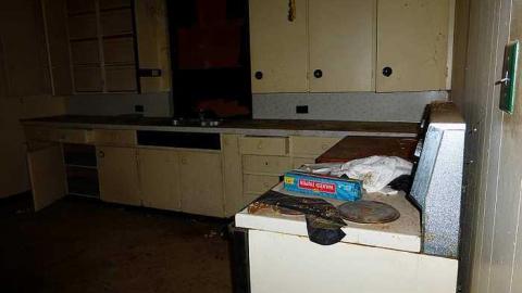 Do-it-yourself - Hello...-Its-Me.42.jpg