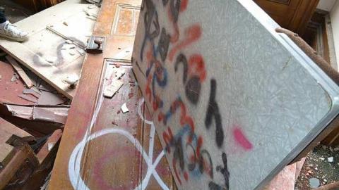 May 2016: House 2 - Teston-Road-Double-Feature65.jpg