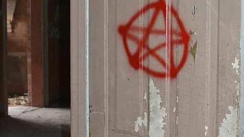 May 2016: House 2 - Teston-Road-Double-Feature67.jpg