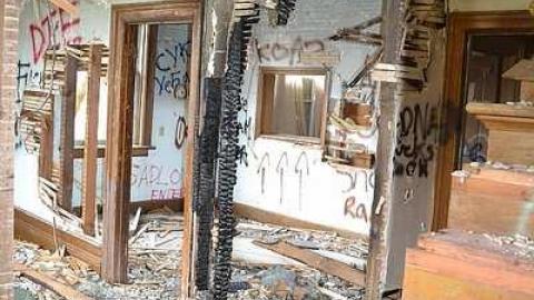 May 2016: House 2 - Teston-Road-Double-Feature45.jpg