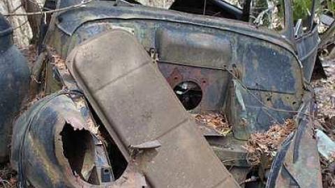 May 8, 2016 - Forgotten-Truck-Graveyard24.jpg