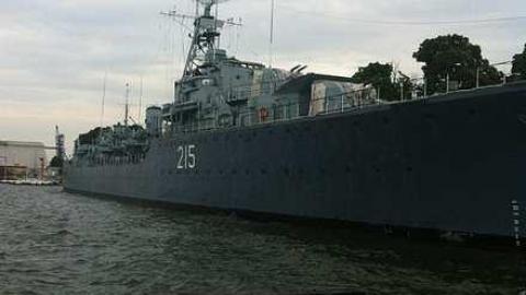 2013 trip - HMCS-Haida80.jpg