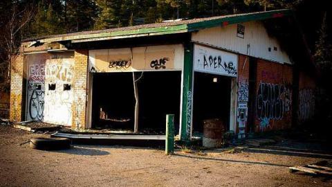 May 2016 - Smokeys-Garage12.jpg