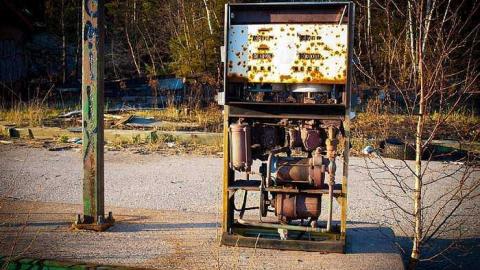 May 2016 - Smokeys-Garage18.jpg