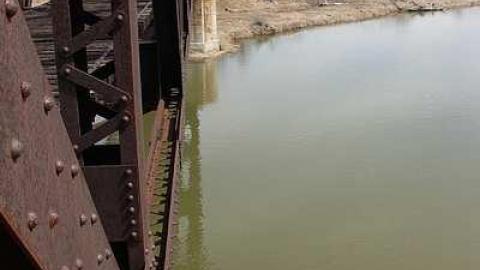 April 2016 - Carp-River-Railway-Bridge6.jpg