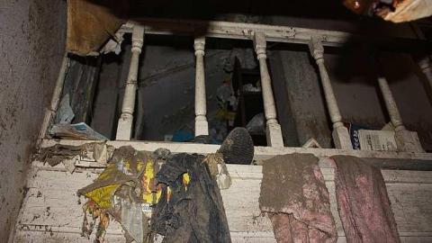 April 2016 - 16Apr-16C 327.jpg