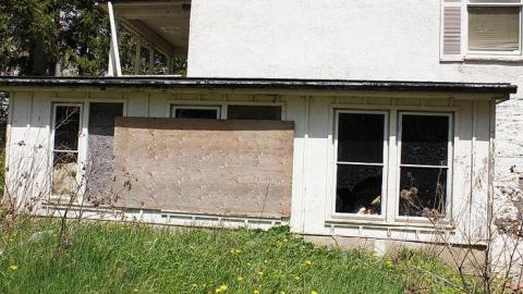 17/05/2016 - The Feels... - Maybe-Tomorrow30.jpg