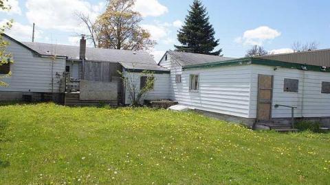 17/05/2016 - Damn, It's Creepy - Haunted-House-of-Horrors21.jpg