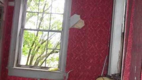 house and barn - abandoned house 036.jpg