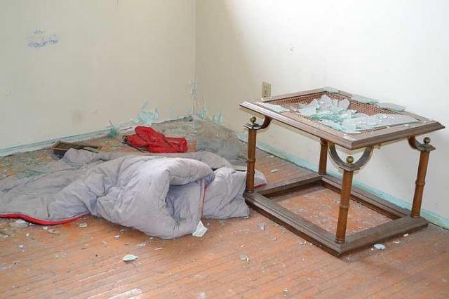 Ribs And Razors photo 4