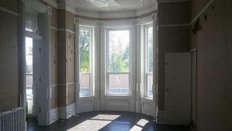 In Plain Sight - Augusta, Ontario