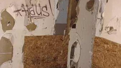 Both houses  - IMG_20160508_132138213.jpg