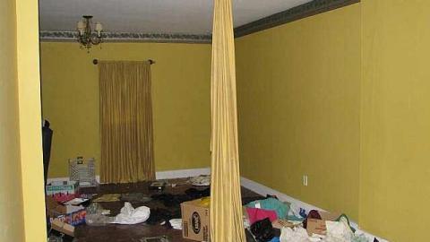 Dead End Street - x-29.jpg