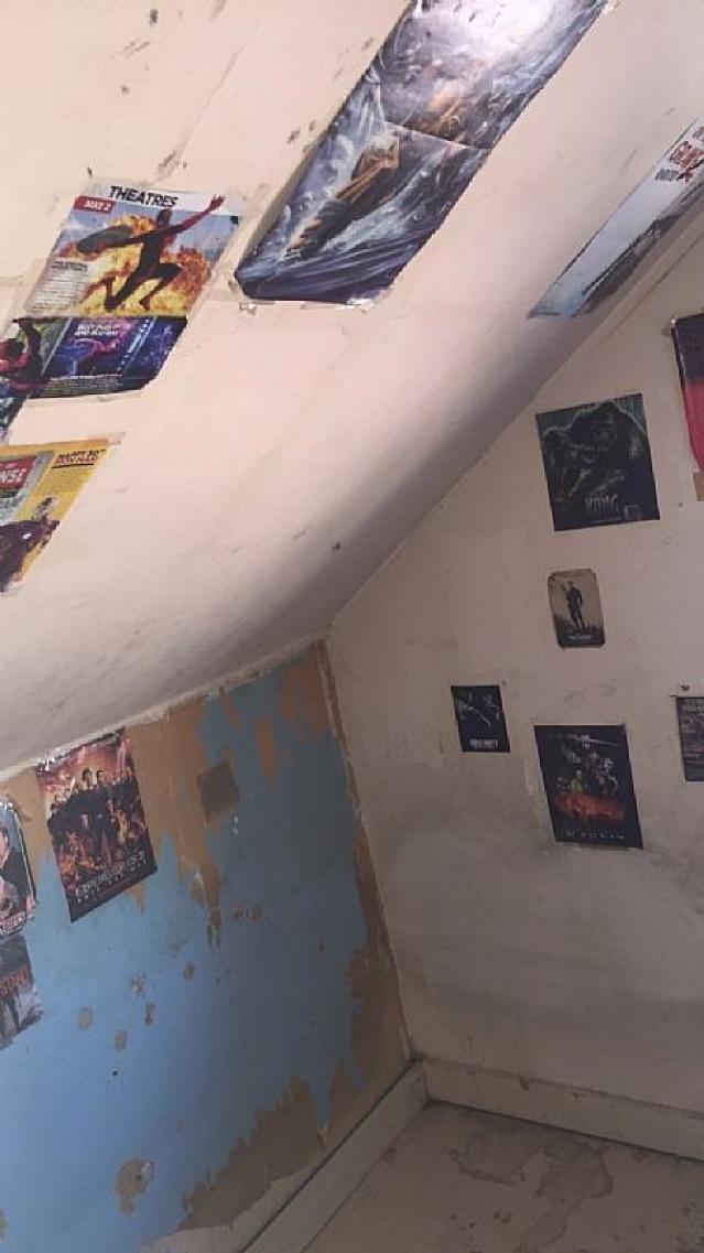 Banished Family House photo 2