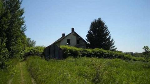 A House Too Far... - King, Ontario