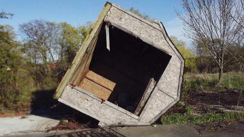 May 2016 Rip Fern - Abandoned-Cat-Lady-House24.jpg