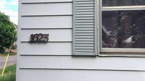 Beastie Boys - Punk-House17.jpg