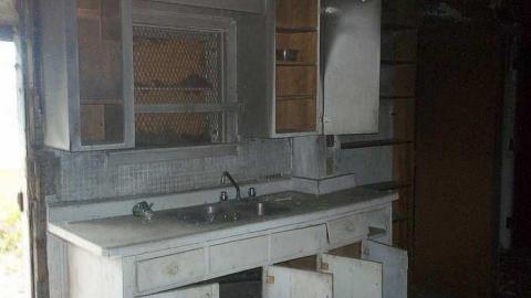 the 772 house - 112_0822.jpg