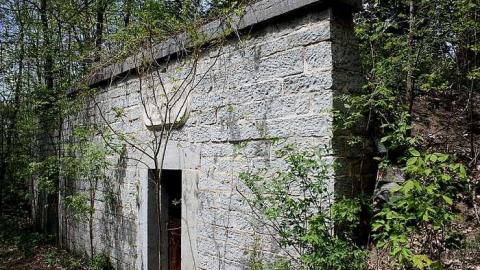 May 2016 - Newburgh-Crypts9.jpg