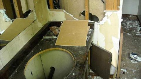 Swamp house - House-In-The-Swamp98.jpg