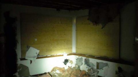 Swamp house - House-In-The-Swamp113.jpg