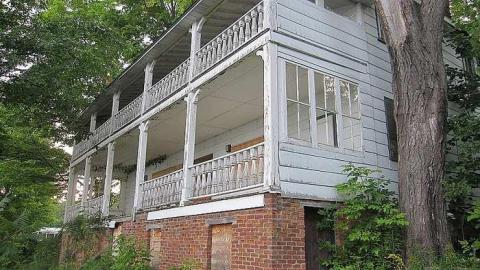 Sunburne 01 - Sunburne02.jpg