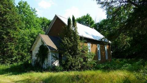 Right  Turin - Turin-Abandoned-Church102.jpg