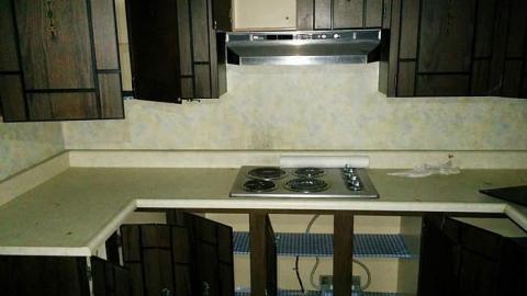 Sept 2014 - That-70s-House17.jpg