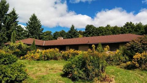 Sept 2014 - That-70s-House25.jpg