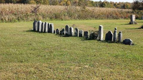 Raymond Cemetery photo 5