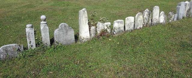 Raymond Cemetery photo 3