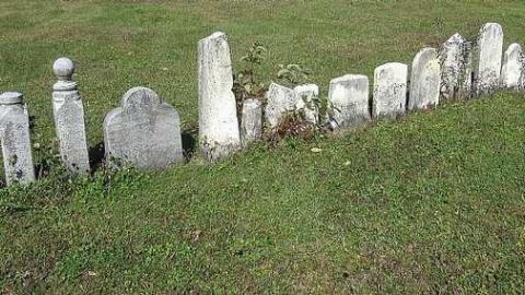 Raymond Cemetery photo 3