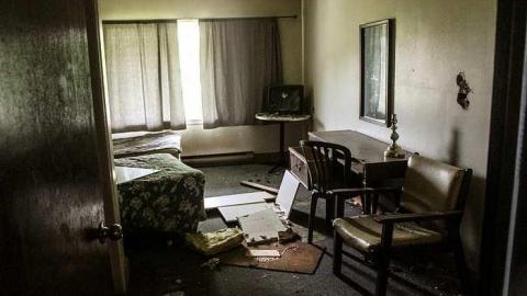 July 2016 - MoeZeOn-Inn16.jpg