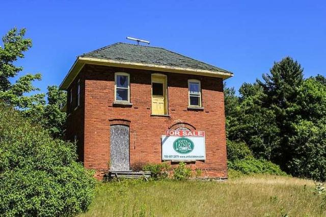 July 2016 - y-BRACEBRIDGEHOUSE_2016-17.jpg