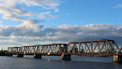 Sunset Visit - Prince-of-Wales-Bridge26.jpg