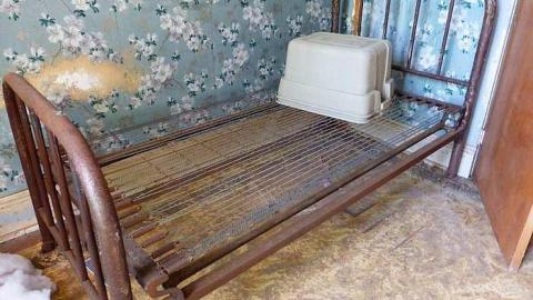 Stone's Throw - P1060819.jpg