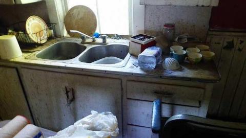 Stone's Throw - P1060836.jpg