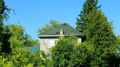 Stone's Throw - P1060843.jpg