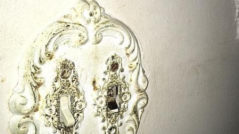 Blistered Wallpaper - idimage.jpeg