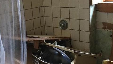 Broken Glass - Broken-Glass--Treehouse4.jpeg