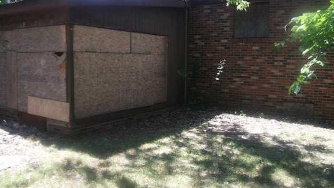 frat house - DSCF3529.jpg