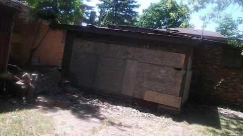 frat house - DSCF3530.jpg