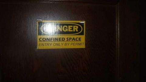 frat house - DSCF3544.jpg