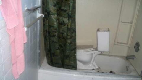 frat house - DSCF3550.jpg